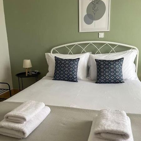 Apartament Eirini'S House Paralia Dionisiou Zewnętrze zdjęcie