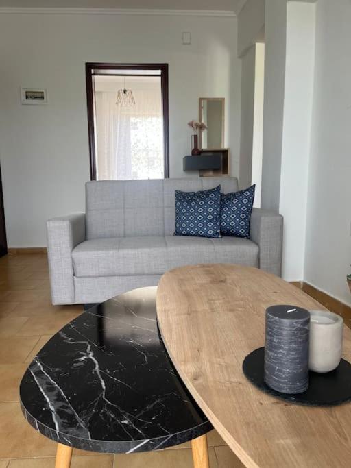 Apartament Eirini'S House Paralia Dionisiou Zewnętrze zdjęcie