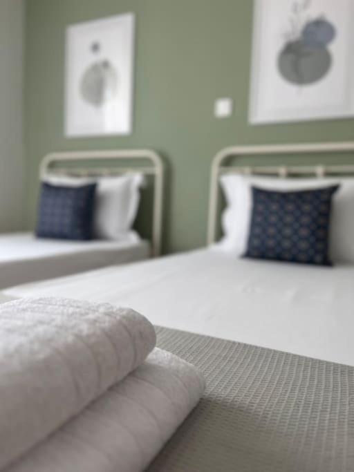 Apartament Eirini'S House Paralia Dionisiou Zewnętrze zdjęcie